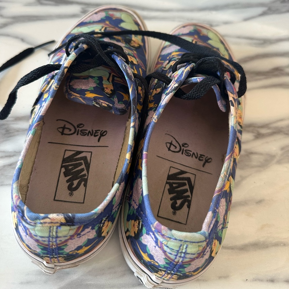 Vans x Disney Jasmine Sneakers - Picture 5 of 10